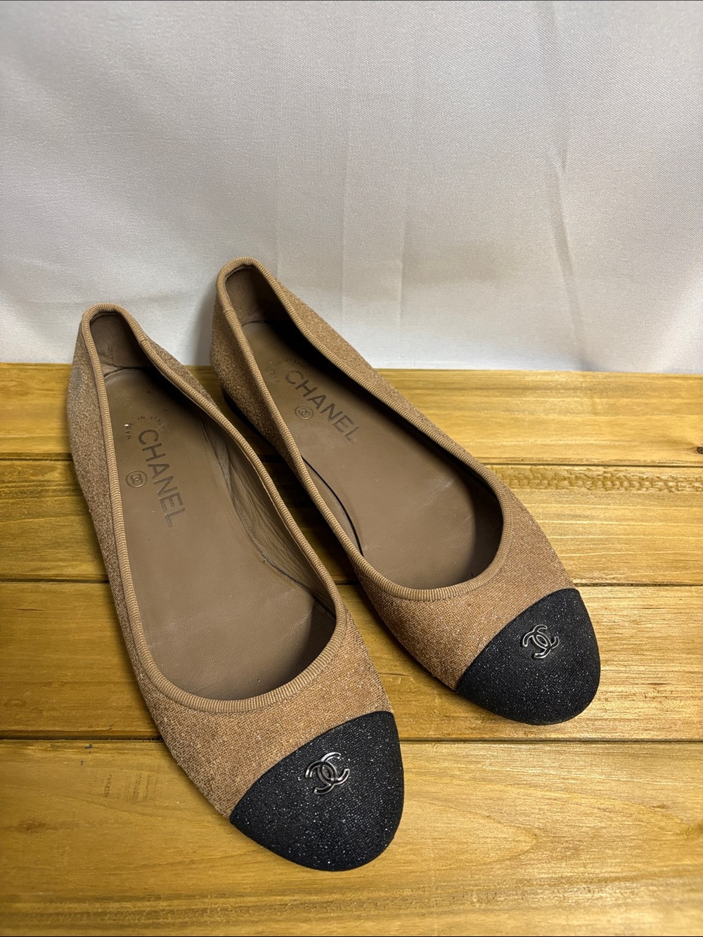 Chanel CC Logo Two Tone Ballet Flats Gold/Black Size 39/8